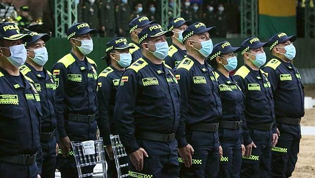 烏軍指揮官更進一步表示,已有約 2,000 名哥倫比亞人抵達烏克蘭,成為繼澳大利亞與阿塞拜疆之後的重要戰力來源。 圖:翻攝自X帳號@AllEvansichuan 烏軍指揮官更進一步表示,已有約 2,000 名哥倫比亞人抵達烏克蘭,成為繼澳大利亞與阿塞拜疆之後的重要戰力來源。 圖:翻攝自X帳號@AllEvansichuan