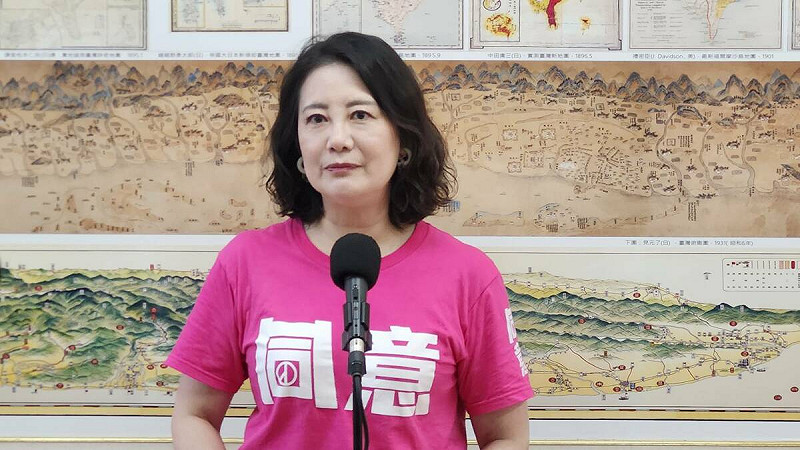 國民黨投書外媒「罷免是民粹」，吳思瑤痛批，國民黨在台灣得不到民心，丟臉丟到國際去。   圖：蕭依岑/攝