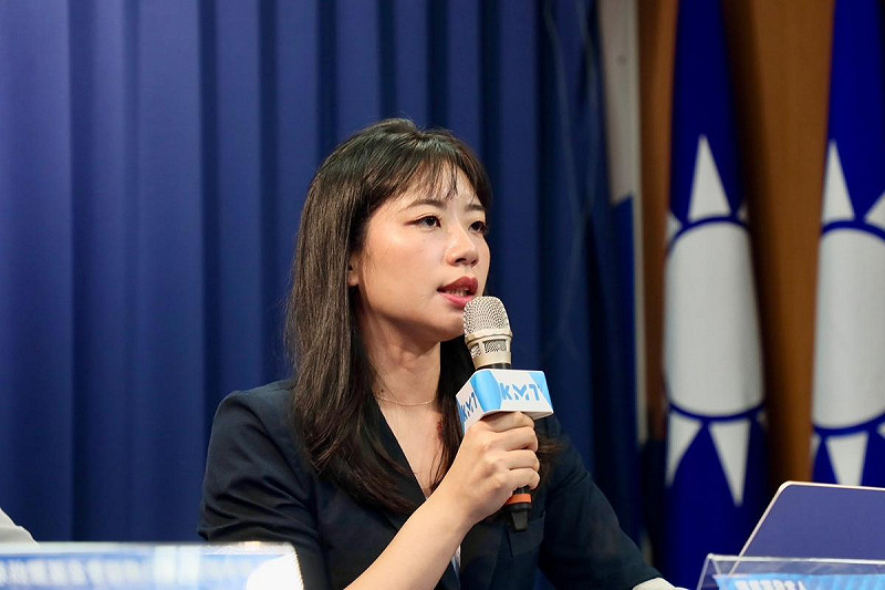 國民黨發言人楊智伃說明選前之夜晚會流程。   圖：國民黨文傳會/提供