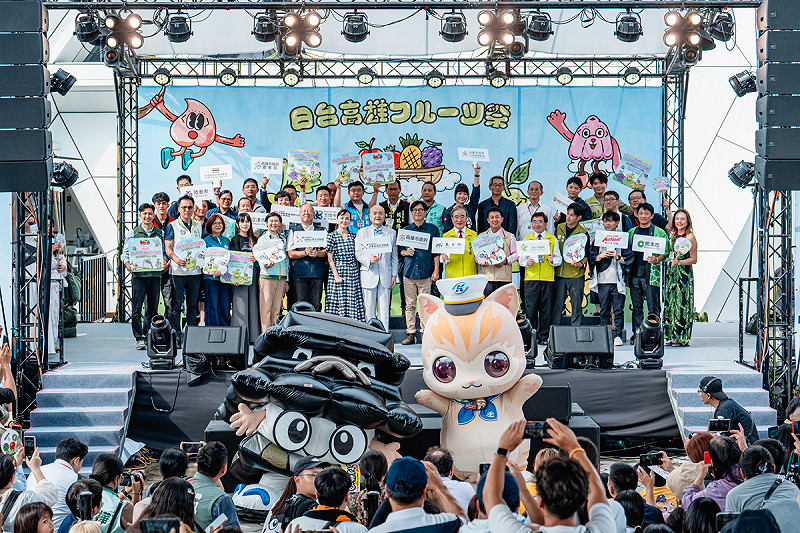 2025台日大港水果祭於高雄流行音樂中心海風廣場盛大登場。   圖：高雄市行國處/提供