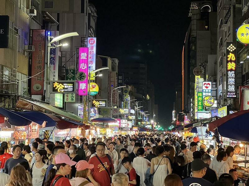 江蕙演唱會為在地夜市帶來商機。   圖：高雄市經發局/提供