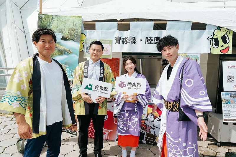 9個日本城市前來台日大港水果祭設立風味攤位。 圖:高雄市行國處/提供