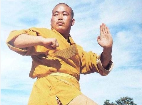 釋永信展示少林武功。 圖 : 翻攝自新浪網 釋永信展示少林武功。 圖 : 翻攝自新浪網