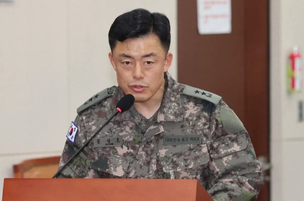 有南韓軍方人士質疑,前南韓國防部情報司令部司令官文相皓突然訪台的行為,很可能是在為即將發動戒嚴的尹錫悅政府「爭取外部支持」。 圖:翻攝自 騰訊網 曹興教授