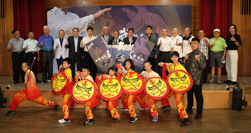 2025武動全能體育嘉年華9月20日將在新北市板橋第一運動場舉行，中華民國體育運動總會會長葉政彥（後左8）29日出席活動記者會，鼓勵全民養成規律運動習慣。（中華民國體育運動總會提供）中央社記者黎建忠傳真  114年7月29日   