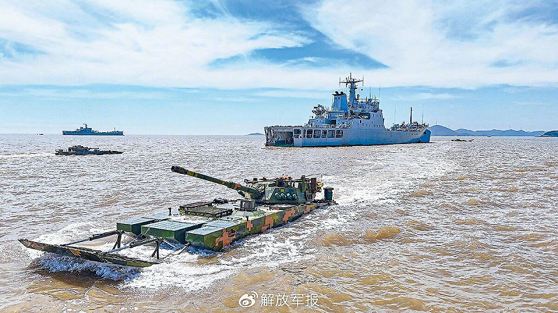中國解放軍強化奪取外島、封鎖及登島作戰的能力。   圖：翻攝陸網/解放軍報