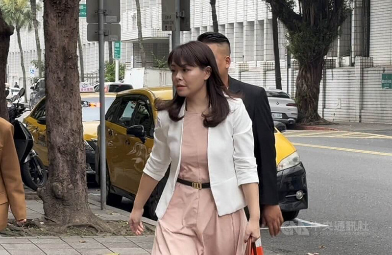 遭停職的新竹市長高虹安（圖）被旅美教授陳時奮自訴誣告罪，二審台灣高等法院改判6月徒刑。（中央社檔案照片）   