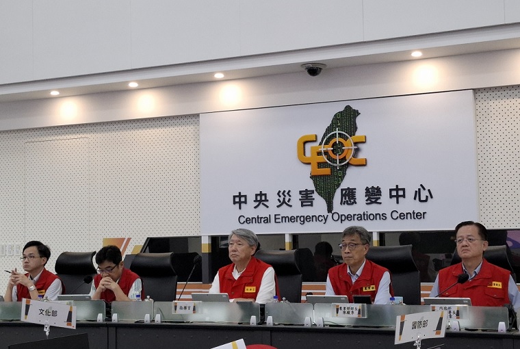 中央災害應變中心今（2）日晚間9時緊急升級為一級開設，並召開第十七次工作會報，由指揮官、經濟部長郭智輝親自主持。   圖:水利署提供