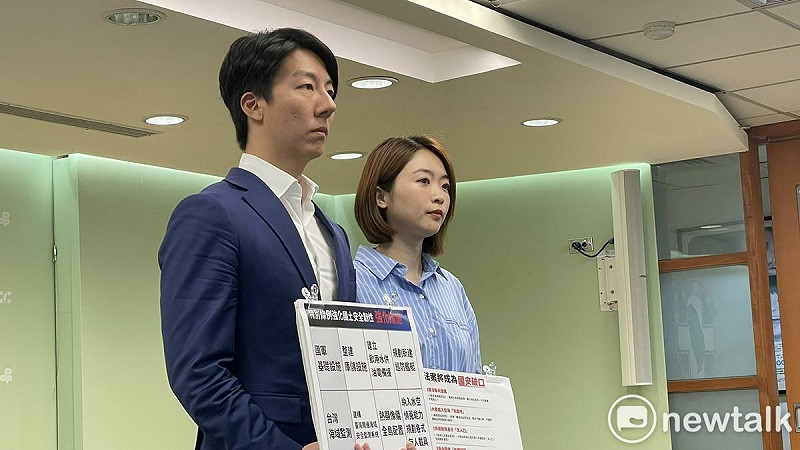民進黨譴責任何消費、運用納粹符號的行為。   圖：高逸帆／攝