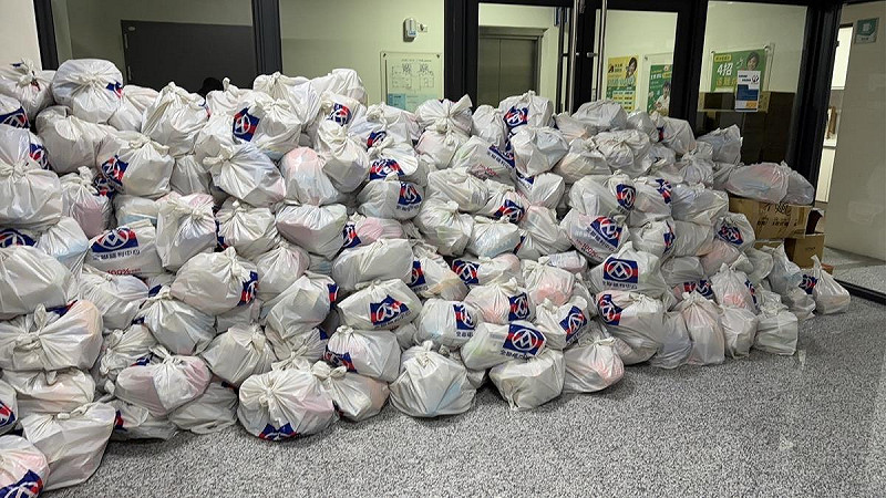 民進黨台北市黨部前往嘉義水上鄉,並募得500份食用物資。 圖:民進黨台北市黨部提供 民進黨台北市黨部前往嘉義水上鄉,並募得500份食用物資。 圖:民進黨台北市黨部提供