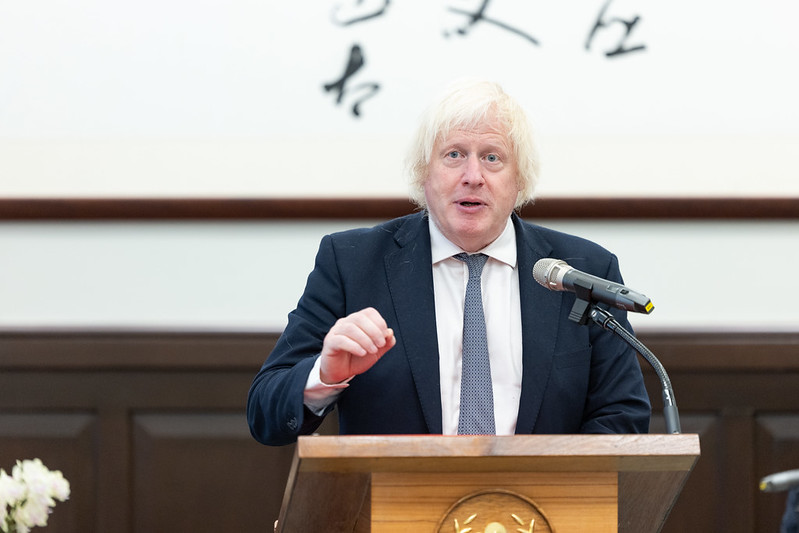 英國前首相強生(Boris Johnson)說,中國目前對台灣的霸凌行為毫無正當性,這種行為應儘速停止。 圖:總統府提供 英國前首相強生(Boris Johnson)說,中國目前對台灣的霸凌行為毫無正當性,這種行為應儘速停止。 圖:總統府提供