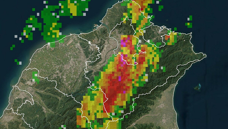 今(5)日下午北部也下起了10分鐘35毫米的驚人雨量，讓氣象粉專「台灣颱風論壇｜天氣特急」發文直言，「非常恐怖。」   圖：取自台灣颱風論壇