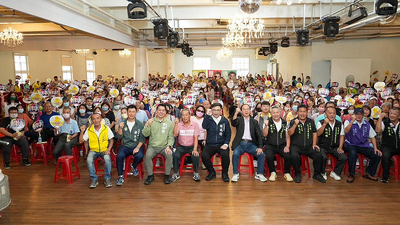 賴瑞隆楠梓之友會宣講活動，現場超過500位鄉親到場支持。   圖：賴瑞隆辦公室/提供