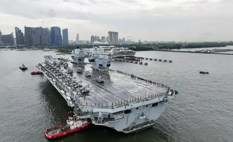  「威爾斯親王號」上的 F-35B 戰機又傳事故，緊急迫降日本鹿兒島機場。 圖：翻攝自 騰訊網 