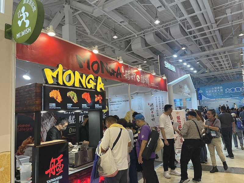 知名連鎖炸雞品牌「艋舺雞排」推動「青年創業計劃」。 圖:孫家銘翻攝