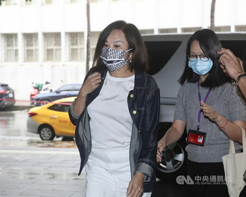 基隆市副市長邱佩琳（左）。（中央社檔案照片）   