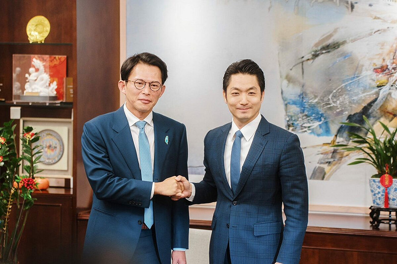 台北市長蔣萬安（右）今（12）日會見民眾黨主席黃國昌（左）。   圖： 台北市政府提供
