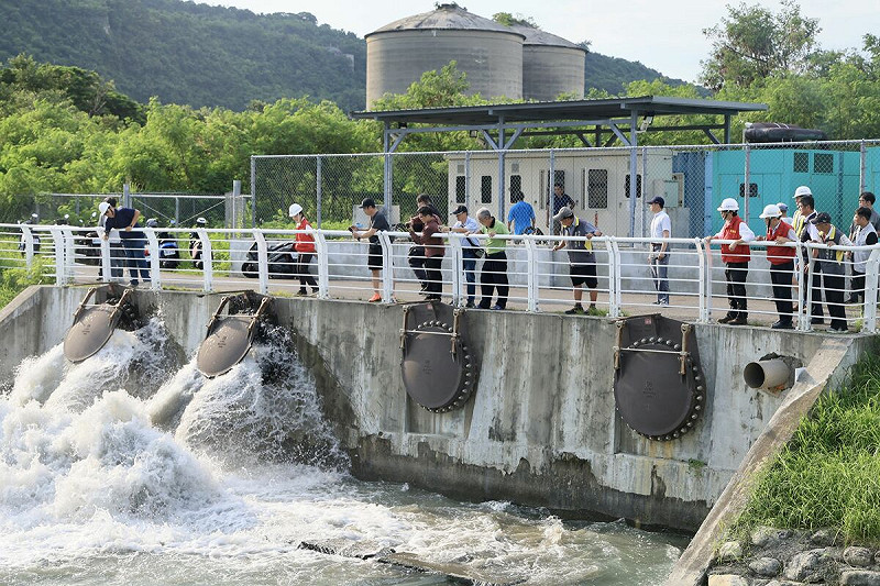 陳其邁視察鼓山三路抽水站。   圖：高雄市水利局/提供