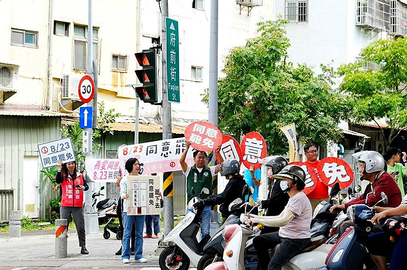 何欣純將率領黨公職站街頭宣傳投下同意罷免。 圖:何欣純服務處/提供