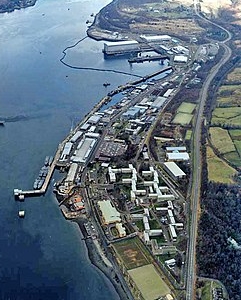 位於蘇格蘭的法斯萊恩克萊德海軍基地停放著英國先鋒級核潛艇。   圖 : 翻攝自Wikipedia