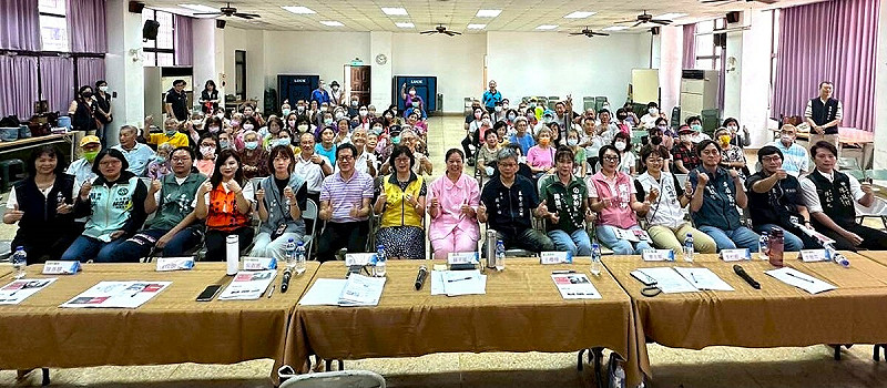 福山和新上里居民應邀參加編組調整說明會。   圖：高雄市民政局/提供