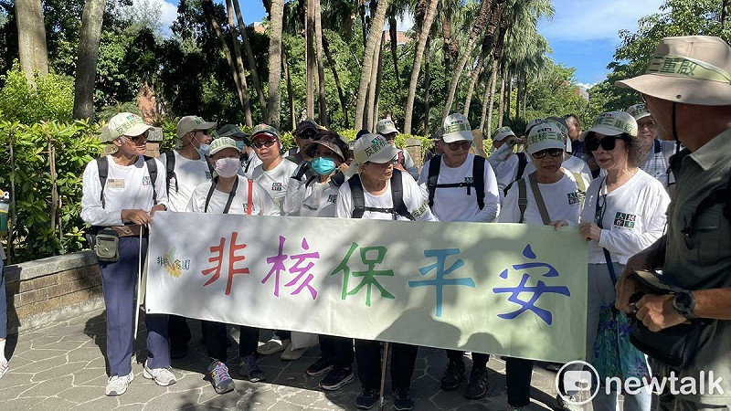 小黨及公民社團舉辦「816反對核三重啟遊行」。 圖：高逸帆／攝 