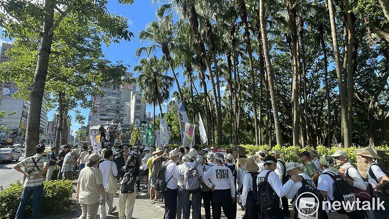 小黨及公民社團舉辦「816反對核三重啟遊行」。   圖：高逸帆／攝