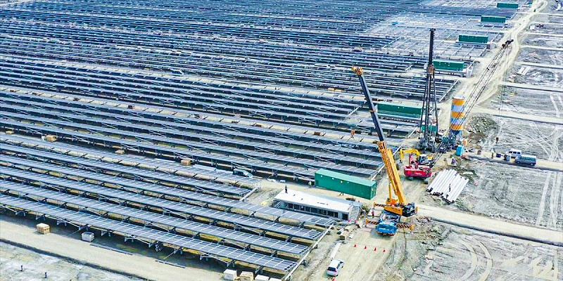 經濟部能源署強調，國際太陽光電制度各有不同，單純以絕對價格進行比較，容易產生誤導。台灣太陽光電費率持續下降。（示意圖）   圖：取自台電官網（資料照）