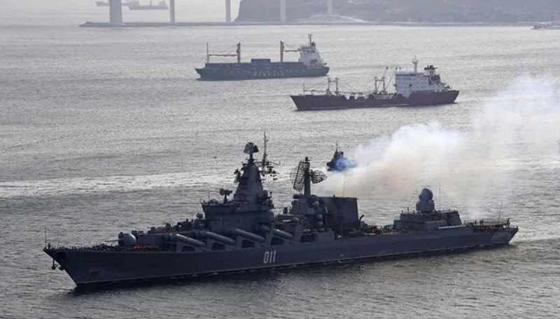 近期中俄在日本海舉行三天聯合演習後，俄太平洋艦隊宣布，中俄艦隊已完成補給並啟航，前往太平洋展開新一輪聯合巡航。   圖：翻攝自 劍哥的思政課
