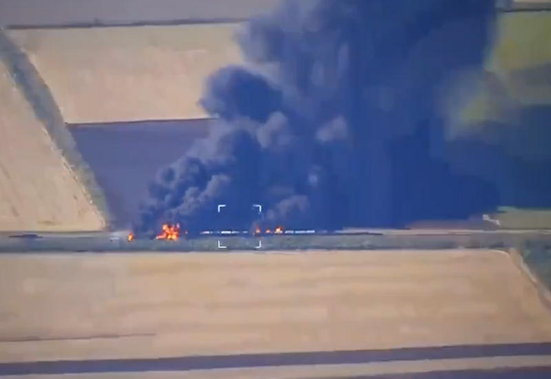 烏軍總司令西爾斯基則稱，上月整條戰線俄軍陣亡人數達 3 萬 1,700 人。西方官員亦首次指出，俄軍損失速度已超過補充兵源的速度。 圖：翻攝X平台 