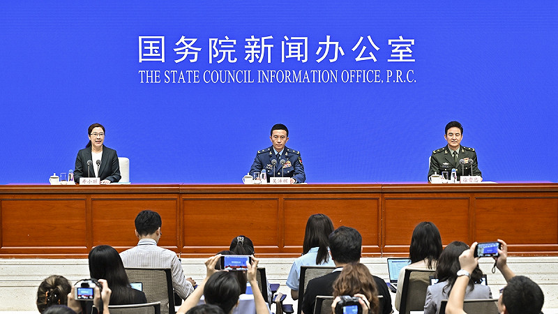 中國國務院新聞發布會，介紹9月3日舉行大型閱兵儀式相關細節。   圖：翻攝陸網/新華網