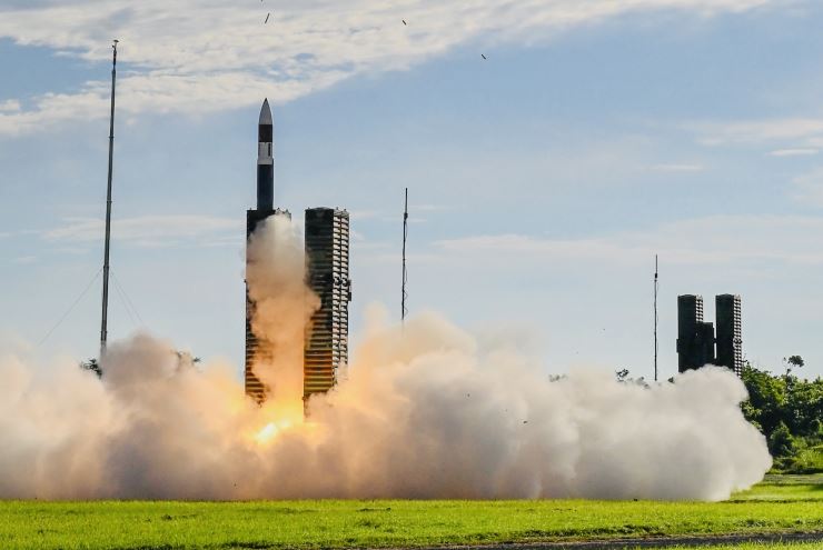 年度「海、空精準飛彈射擊」操演，空軍射擊天弓三型防空飛彈。   圖：空軍司令部提供