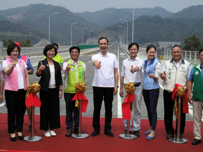 新北市府指出往後三鶯大橋整修後，二橋也可以作為它的重要替代道路。   圖：新北市工務局/提供