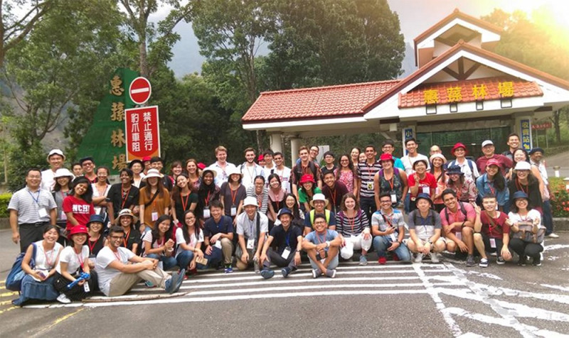 國際學生高峰會赴惠蓀林場參訪。   中興大學/提供