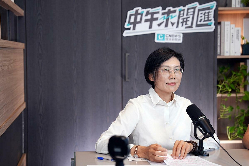 林岱樺今日接受主持人黃光芹《CNEWS匯流新聞網》政論live直播節目《中午來開匯》專訪。   圖：CNEWS匯流新聞網提供