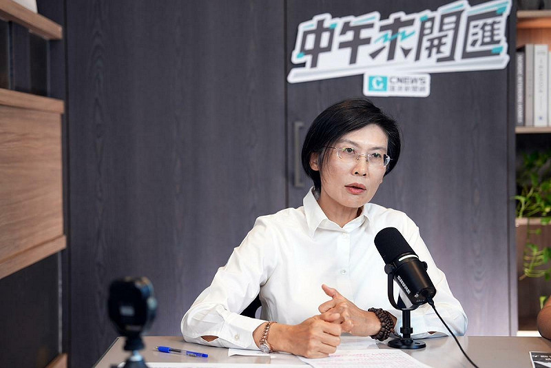 林岱樺今日接受主持人黃光芹《CNEWS匯流新聞網》政論live直播節目《中午來開匯》專訪。   圖：CNEWS匯流新聞網提供