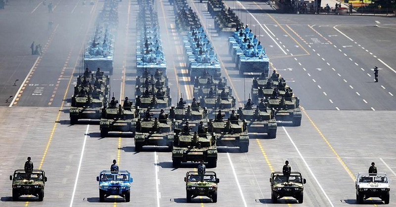 「九三閱兵式」中將要展出的戰車梯隊。 圖 : 翻攝自HCRM融媒