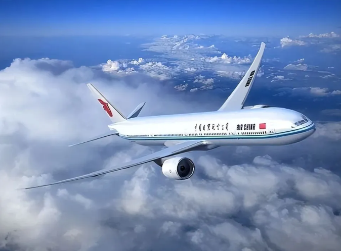 被扣押的飛機雖由中國企業持有,但多數透過海外子公司註冊於加拿大、愛爾蘭等國,因而在俄羅斯實施資產凍結措施時被歸類為「西方資產」。圖:翻攝自張元偉教授 被扣押的飛機雖由中國企業持有,但多數透過海外子公司註冊於加拿大、愛爾蘭等國,因而在俄羅斯實施資產凍結措施時被歸類為「西方資產」。圖:翻攝自張元偉教授
