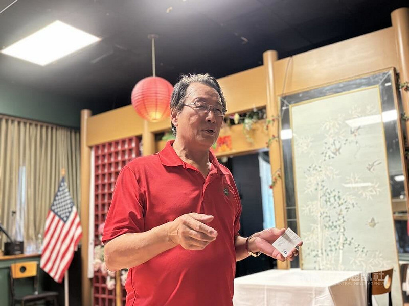 周建源（圖）在德州商業小鎮艾迪森市經營中餐廳近40年，他也曾投身政治15年，成為艾迪森市首位台裔市長。   圖：中央社
