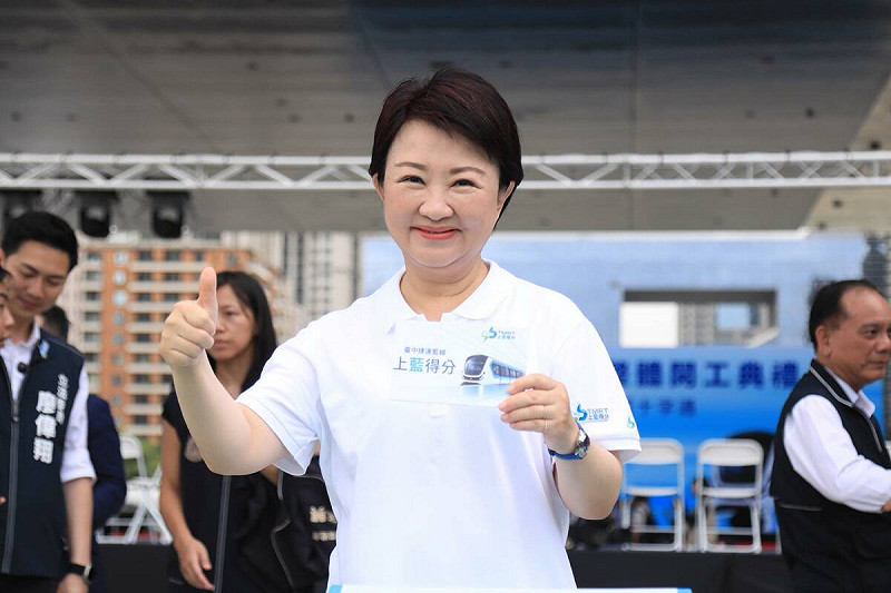 盧秀燕今（24）日宣布，因應關稅衝擊，「最困難的時候，媽媽會留在家裡，我無法參選國民黨的黨主席」。   圖：取自盧秀燕臉書（資料照）