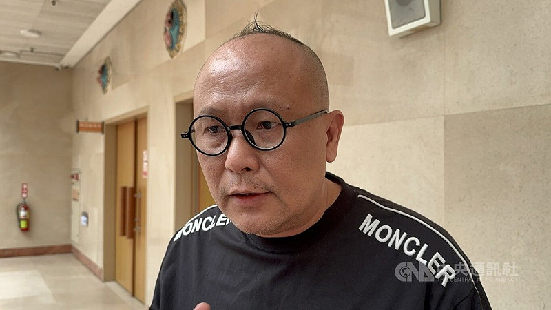 國民黨雲林縣議員王又民（圖）涉及達德能源公司收賄案，雲林地方法院25日依貪污罪處有期徒刑9年6月，褫奪公權8年。未扣案的犯罪所得新台幣225萬元沒收。王又民接受媒體電訪指出，對於法院判決感到遺憾也予以尊重，等收到判決文再提出上訴。中央社記者姜宜菁攝  114年8月25日   