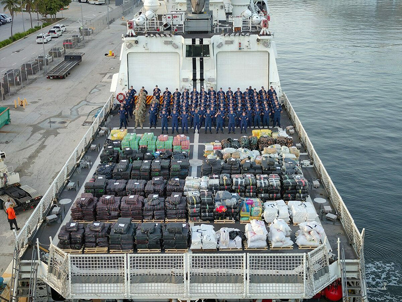 據美國海岸防衛隊（The U.S. Coast Guard）消息，約 76,140 磅的非法毒品在 19 次東太平洋與加勒比海的攔截行動中被破獲。   圖：擷取自「美國海岸防衛隊（The U.S. Coast Guard）」