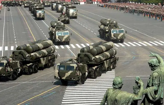  「S-400」防空系統。 圖：翻攝自 騰訊新聞@潛望者 