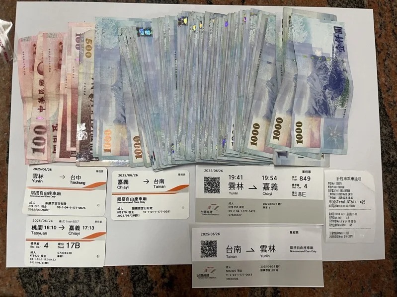 車手以大量退票換取現金,遭查扣台幣11萬4000元。 圖:警方提供