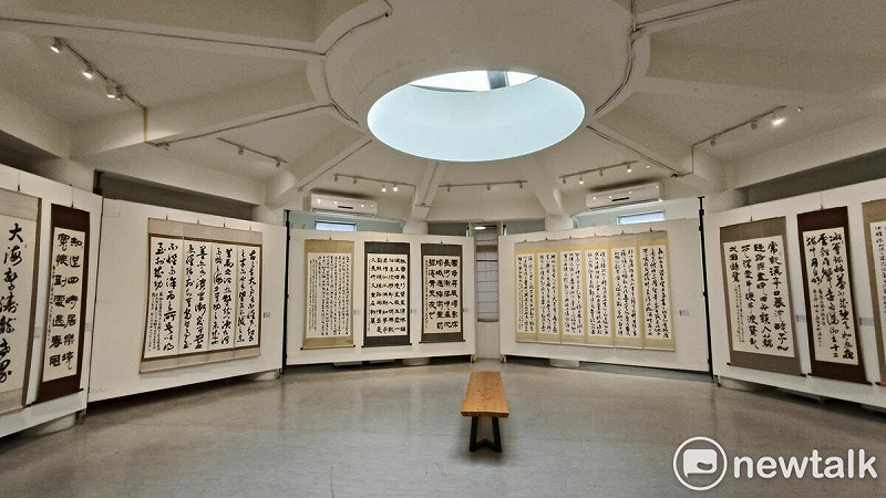 書法家阮威旭一生浸淫書法,博涉各體,桃李滿天下,備受書法界崇敬,在各界殷切期盼下,於明宗書法藝術館盛大舉辦「錦心墨痕──阮威旭書法展」,精彩可期。 圖:黃博郎/攝