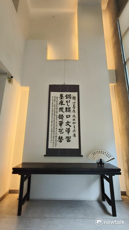 書法家阮威旭一生浸淫書法,博涉各體,桃李滿天下,備受書法界崇敬,在各界殷切期盼下,於明宗書法藝術館盛大舉辦「錦心墨痕──阮威旭書法展」,精彩可期。 圖:黃博郎/攝