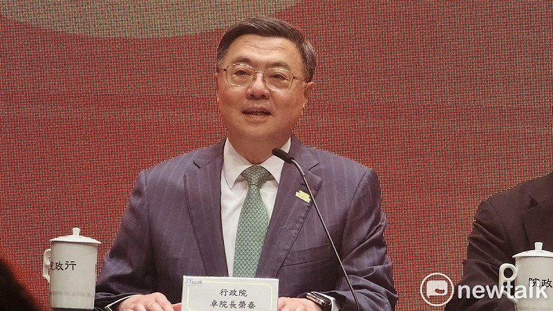 行政院長卓榮泰今（28）日公布內閣新成員時指出，執政團隊用最快速度整頓，也依照總統指示的四大調整內閣人事，未來所有人要加速行動、積極任事、有感施政，「國人這段時間對執政團隊所有的指教與強烈要求，我們都必須一一面對。」   圖：謝莉慧/攝