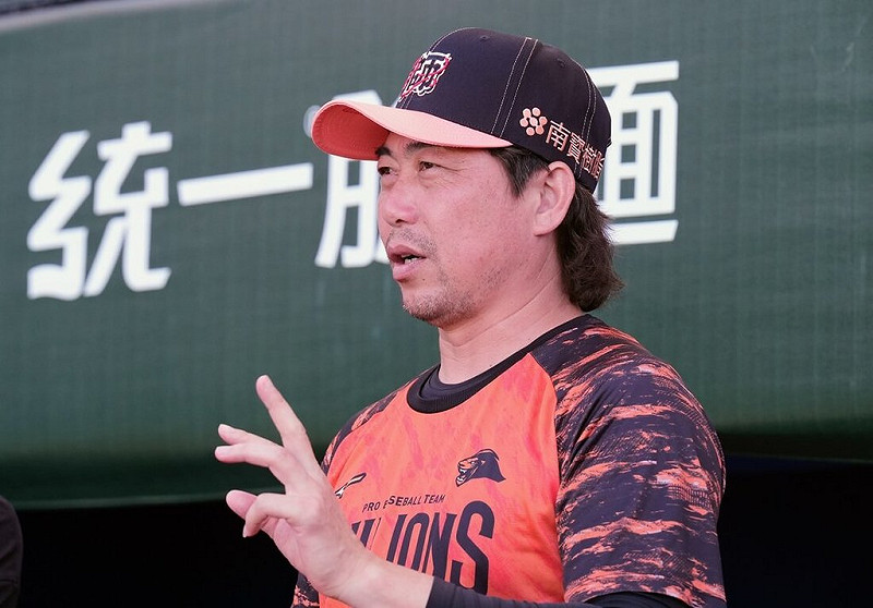 中華職棒統一7-ELEVEn獅隊總教練林岳平（圖）29日透露，今年選秀的8名新秀都不會註冊本季60人名單；目前名單僅剩2個空缺，扣除新秀還有7名球員沒在名單中，31日就會知道是哪2人被放入名單內。（統一獅隊提供）中央社記者謝靜雯傳真  114年8月29日   