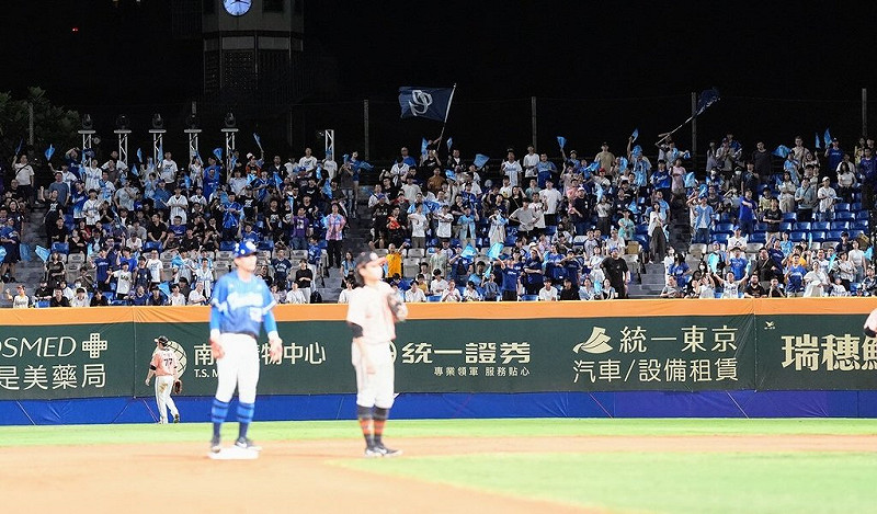 中職富邦悍將29日不敵統一獅隊、吞下5連敗，已經連6個球季確定全年勝率無法突破5成。（富邦悍將提供）中央社記者楊啟芳傳真 114年8月30日   