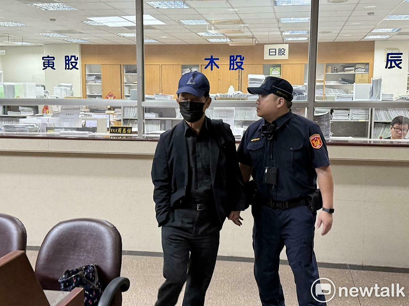 台北市前副市長彭振聲(左)涉京華城案。 圖:周煊惠 / 攝